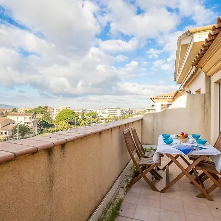 Port Quietude-1 By Interhome アパート *