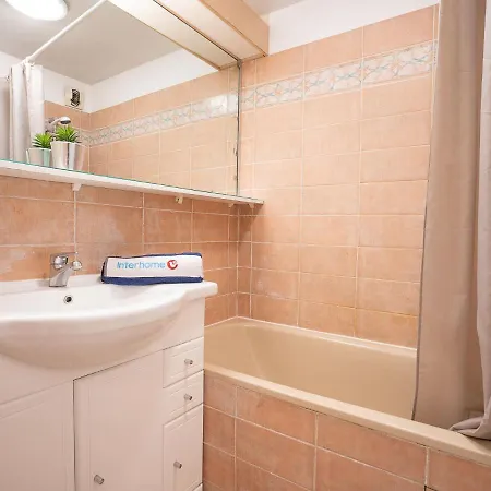 Port Quietude-1 By Interhome *